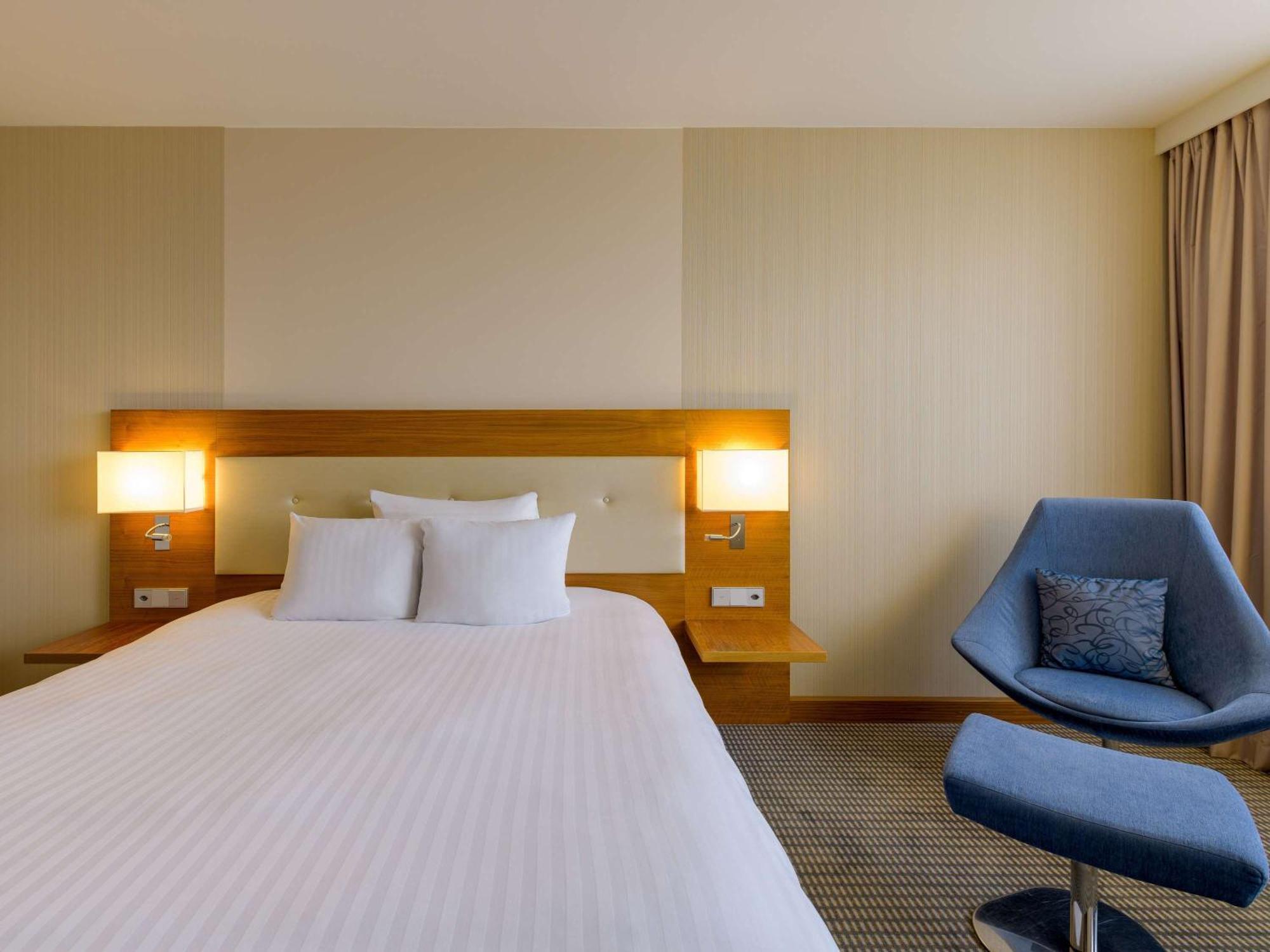 Moevenpick Hotel Geneva Meyrin Exterior foto