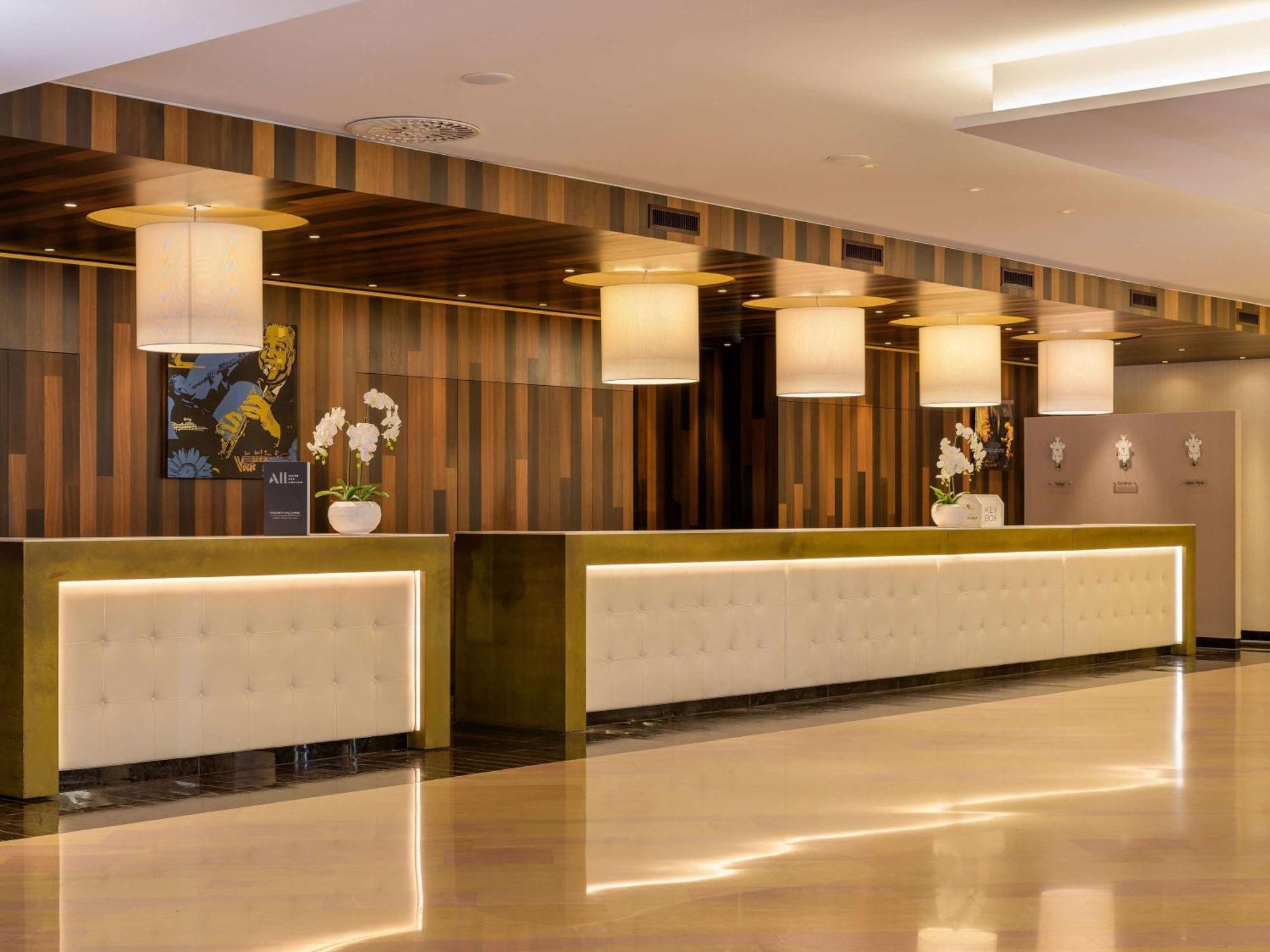 Moevenpick Hotel Geneva Meyrin Exterior foto